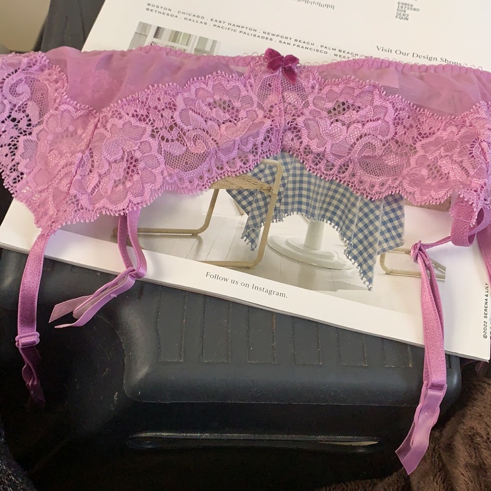 - Victoria Secret Garter Belt NWOT XS/S